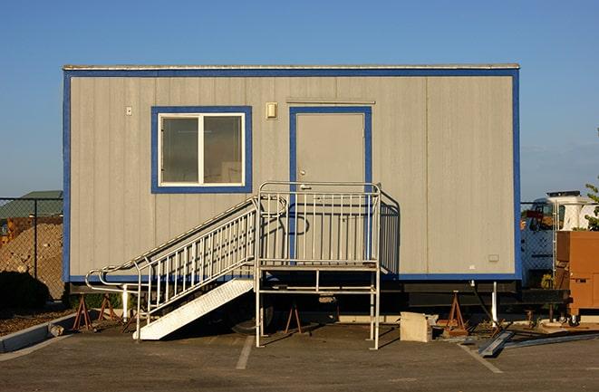 mobile office trailers for industrial sites